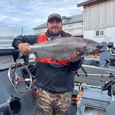 Tony Floor's Tackle Box casts a fishing line for winter chinook